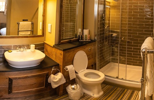 South Harting Hotel | Elegant Stay at The White Hart, South Harting - Rated 9.6/10