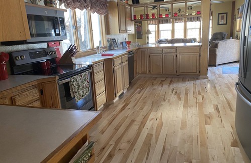 Klamath Falls House | Explore The White Haven: Relaxing Yard & Pet-Friendly Space