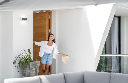 Canhas House | Experience The White House by An Island Apart - 4-Star Retreat