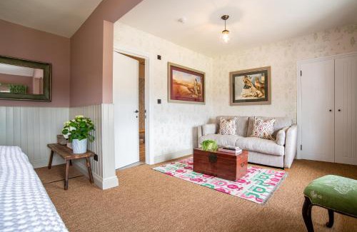 Cowbridge Hotel | Discover The White Lion Cowbridge: Family-Friendly Stay