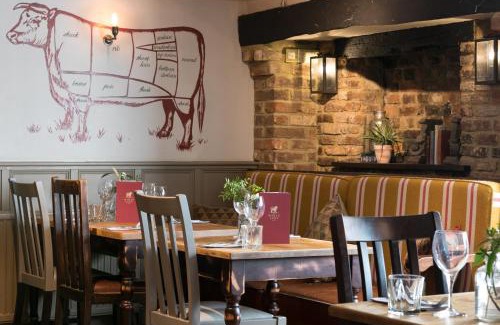 Tenterden Hotel | Pet-Friendly Retreat at The White Lion with Breakfast Included
