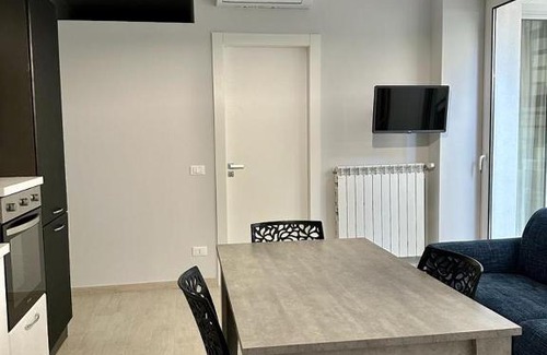 Porticello Apartment | Family-Friendly Retreat at The White Lodge with Perfect Rating