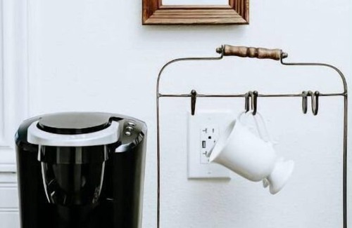 Dublin House | Guest Rated: The White Pine Cottage at Clay House