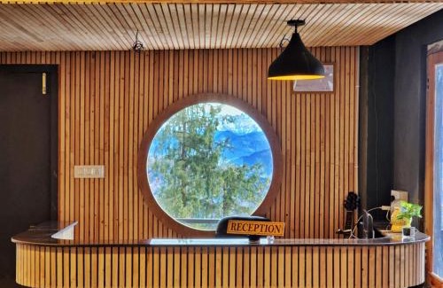 Narkanda Hotel | Pet-Friendly Retreat at The White Season Residency