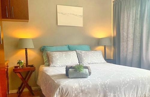 Oyster Bay Apartment | Dreamy Views at The Whitehouse in Oysterbay - 4 Star Stay