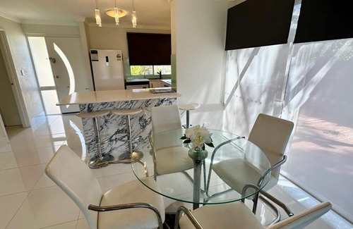 South Yunderup House | Oceanfront Retreat at The Whitehouse - South Yunderup