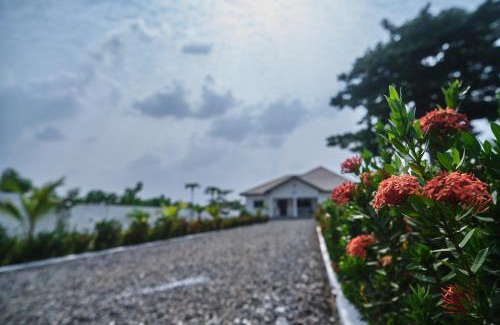 Nungua Apartment | The Whitehouse Villa