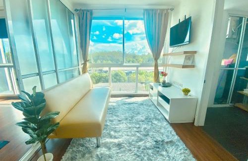 Talat Nuea Apartment | Enjoy a Poolside Retreat at The Wide Condo by Guide Sabai