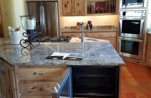 Darby Bed & Breakfast | Experience Comfort at The Wild Game Inn with Spa & Dining