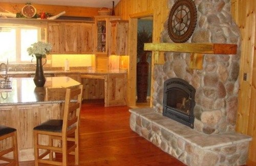 Darby Bed & Breakfast | Experience Comfort at The Wild Game Inn with Spa & Dining