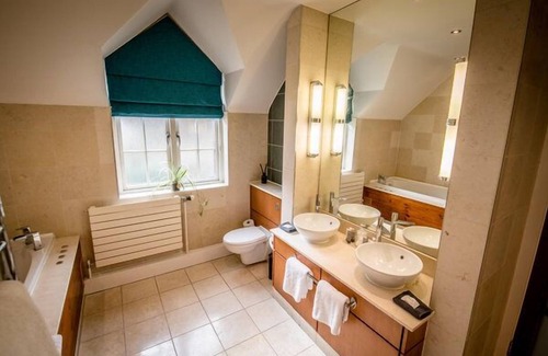 Llangollen Hotel | Relax at The Wild Pheasant Hotel & Spa: Eco-Friendly Retreat