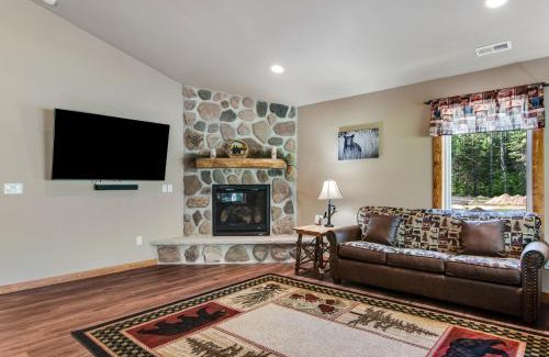 Conover House | Discover The Wilderness: Family-Friendly with Hot Tub Access