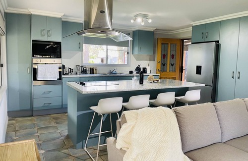 Erowal Bay House | Wildlife Shack: Family-Friendly Retreat Near Hyams Beach