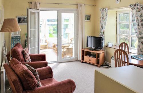 Chard House | Guest Favorite: The Willows - Pet & Child Friendly Stay