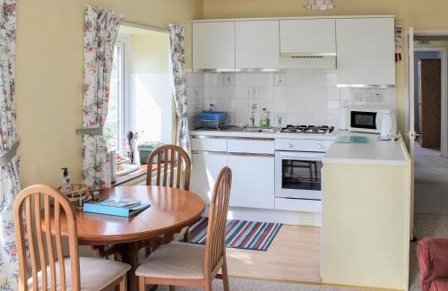 Chard House | Guest Favorite: The Willows - Pet & Child Friendly Stay