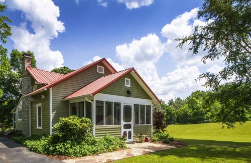 Knoxville Cabin | Guest Rated: The Willox Cabin with Pool Near Knoxville
