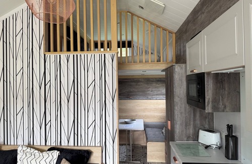 Aberlour Cabin | Exclusive Stay at The Willy Gunn Pod - Pet & Child Friendly