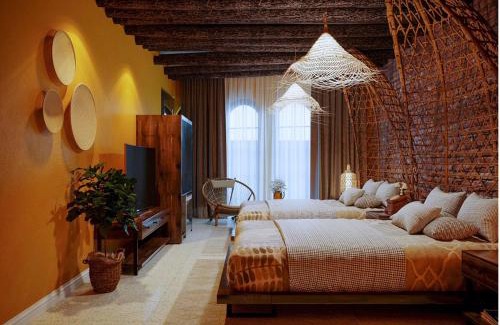 Nam Dinh Hotel | Discover The Wiltons Hotel: Guest Rated 8.3/10 Stay