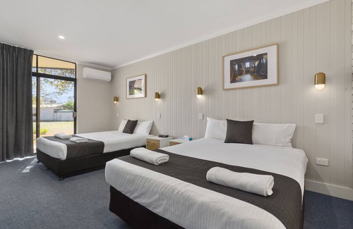 Tanunda Hotel | Inviting Stay at The Wine Vine with Pool and Restaurant