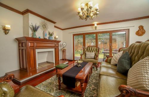 Wellington House | Experience The Winterfel: Family-Friendly & Top-Rated Stay