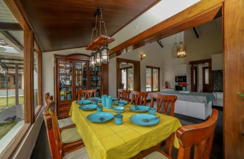 Wellington House | Experience The Winterfel: Family-Friendly & Top-Rated Stay