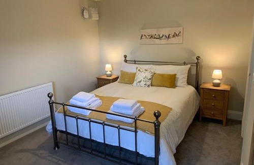 Frampton House | Explore The Woad Mill: 4-Star Family-Friendly Retreat