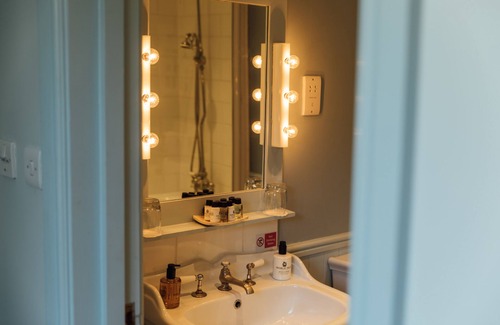 Woburn Hotel | Discover The Woburn Hotel: 4-Star Comfort & Family-Friendly Amenities