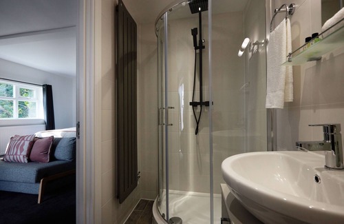 Wednesbury Hotel | Eco-Friendly Comfort at The Woden Boutique Hotel, 9.4/10