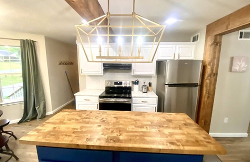 Pineville House | Discover The Wonder at Woodcreek: Ideal Location & Amenities