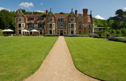 Evesham Hotel | Discover The Wood Norton: Family-Friendly & Accessible Stay