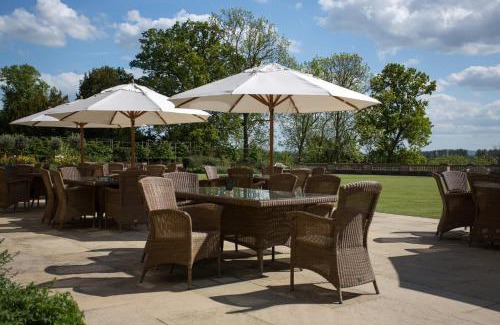 Evesham Hotel | Discover The Wood Norton: Family-Friendly & Accessible Stay
