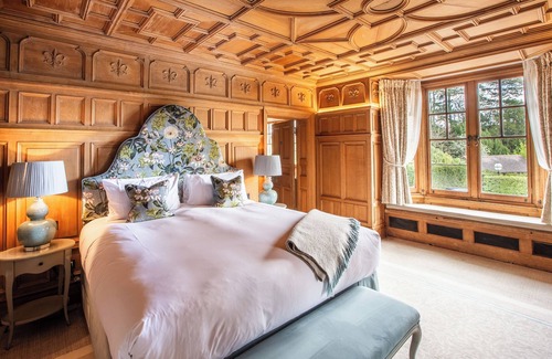 Evesham Hotel | Unwind at The Wood Norton: 4-Star Retreat with Spa & Pool