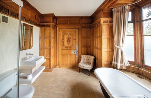 Evesham Hotel | Unwind at The Wood Norton: 4-Star Retreat with Spa & Pool