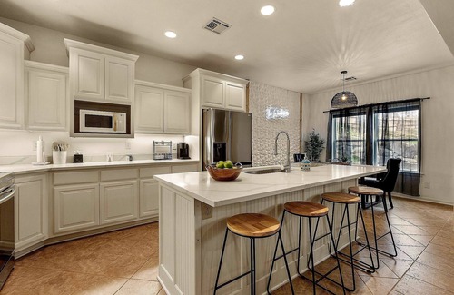 Catoosa House | Discover The Woodbriar: Prime Location & Cozy Patio Fire Pit