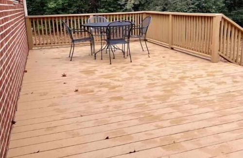 Williston House | Rated 10/10: The Woodland House with Family-Friendly Amenities