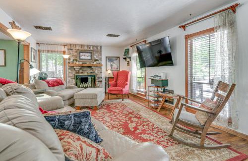 Grogan's Mill House | The Woodlands Corner Casa in the Tall Trees!