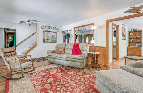Grogan's Mill House | The Woodlands Corner Casa in the Tall Trees!
