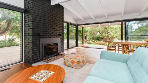 Flinders House | Oceanfront Family Escape at The Woods Flinders – 9/10 Rated