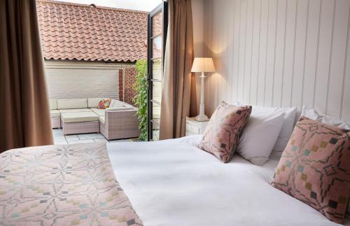 Fakenham House | Pet-Friendly Retreat: The Workshop with 9.6 Guest Rating