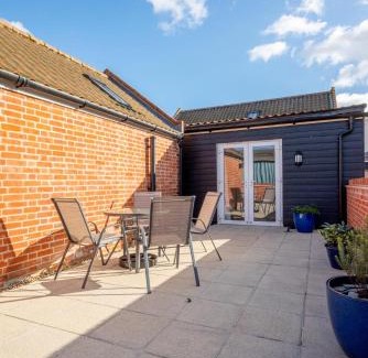 Norwich House | Discover The Workshop: A Family-Friendly Retreat Awaits