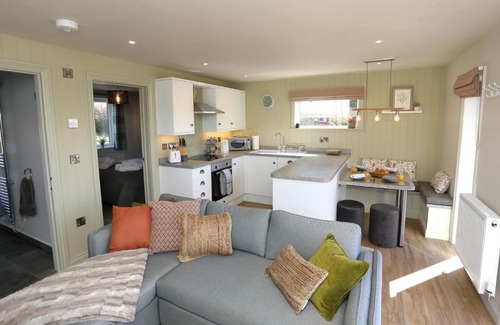 Loppington House | Experience The Wren: Pet & Child Friendly 4-Star Retreat