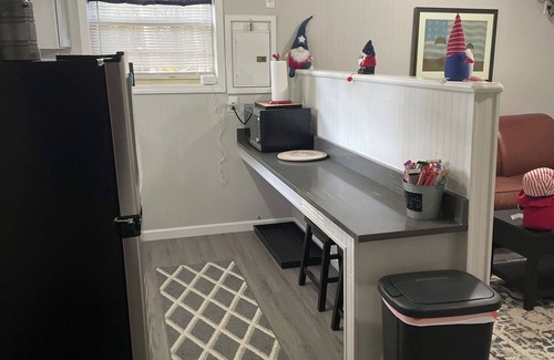 Kingsport Cottage | Ideal Getaway at The Wright Place with Pool & Spa Amenities