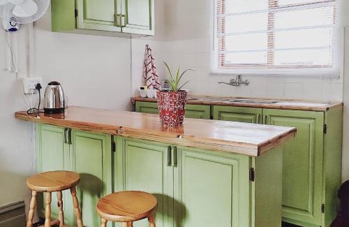 Bedford Apartment | The Writer's House Cottages