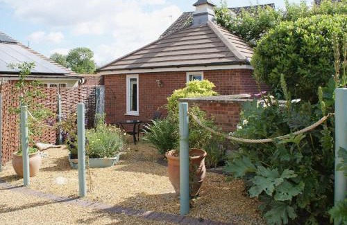Barford House | Pet-Friendly Getaway at The Writing Room - Rated 8.2/10