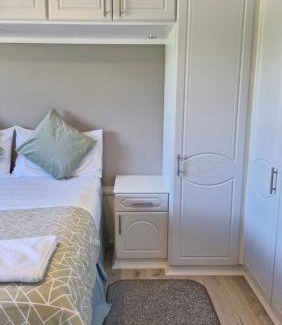 Fisherstown House | Child-Friendly Getaway at The Yoke - Rated 9.2/10