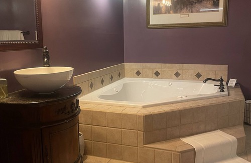 Phelps Bed & Breakfast | Elegant Yorkshire Inn: Top-Rated with Family-Friendly Amenities