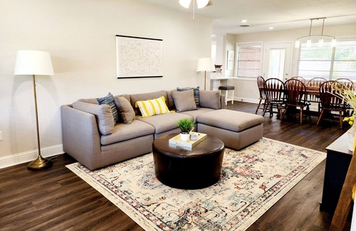 Temple House | Ideal Retreat: The Young Abode with Spa & Breakfast Awaits