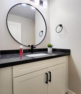 Downtown Apartment | Guest Rated 10/10: The Zen Escape Modern One Bedroom Apartment