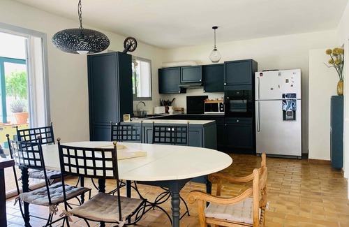 Pinet Villa | Unwind at The Zen Villa: Oceanfront Bliss and Amenities