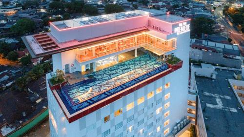 Padang Hotel | Discover The ZHM Premiere Padang: Oceanfront Bliss Awaits